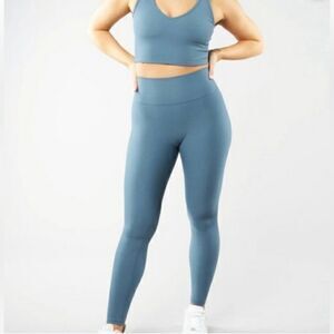 Buffbunny material girl ribbed leggings blue